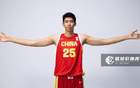 男篮最可怜国手！2米26徐昕坐穿板凳两场仅打28秒，请假暂别冲NBA
